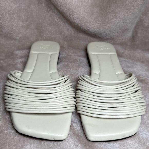 Marc Fisher Ltd Women's 7M Maddie Ivory Slip On Leather Sandals Summer Spring - Picture 2 of 8